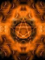 Imagem ilustrativa da Wicca, um pentagrama e diversas luzes e sombras